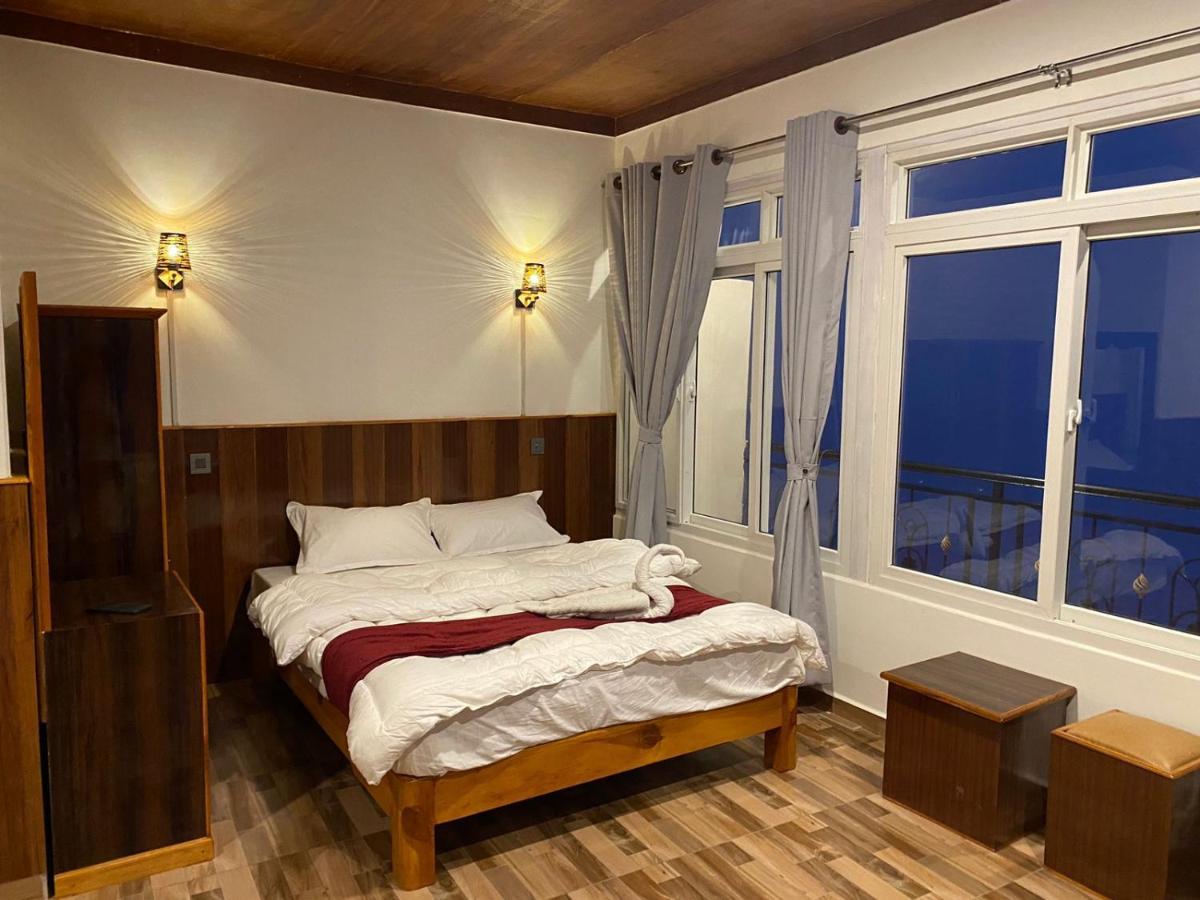 Panoramic View Guest House Sarangkot Pokhara Eksteriør billede